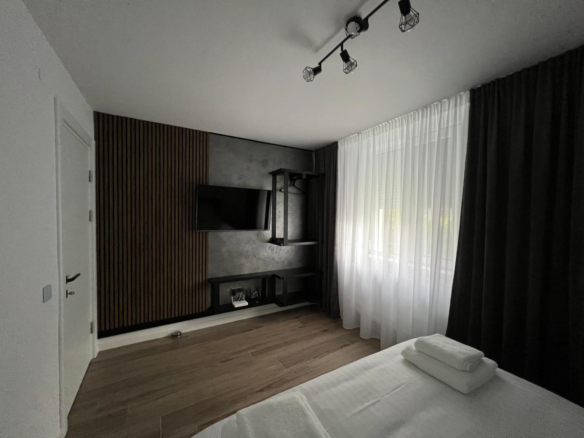 Ferienwohnung Onix Hunedoara Exterior foto