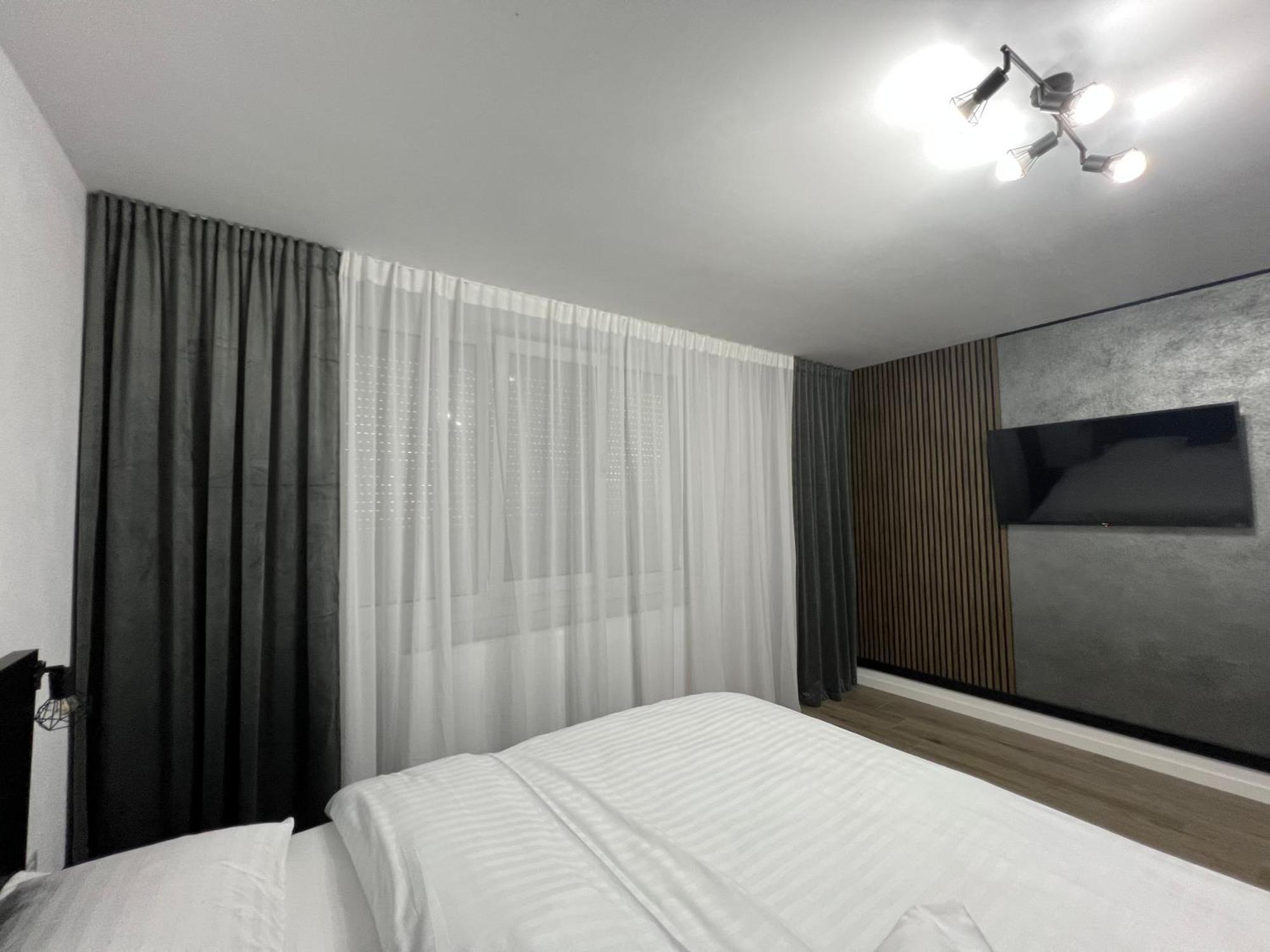 Ferienwohnung Onix Hunedoara Exterior foto